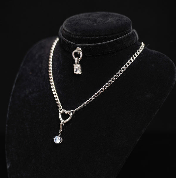 クリスタルベルベットチョーカー