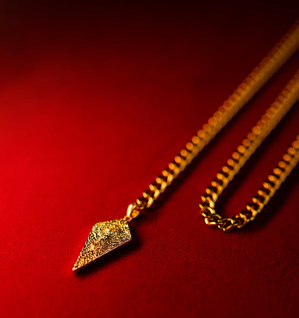 Golden Knight’s Shield Slip Chain