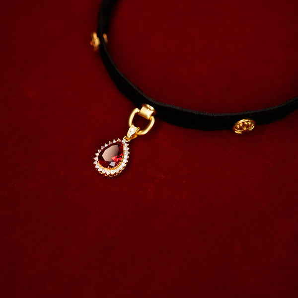 レガリア ティアドロップ ベルベット チョーカー