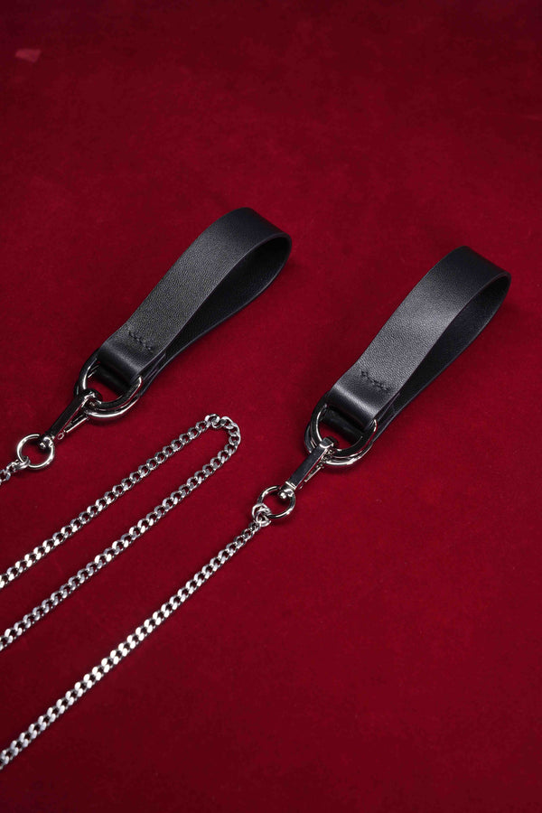 STAR CUE — Collana girocollo in pelle di agnello argentata