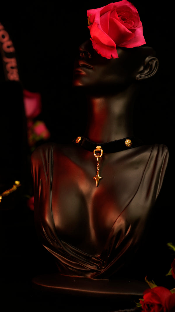 セレスティアル グレース ベルベット チョーカー