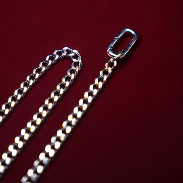 Chaîne coulissante en argent avec bouclier de chevalier