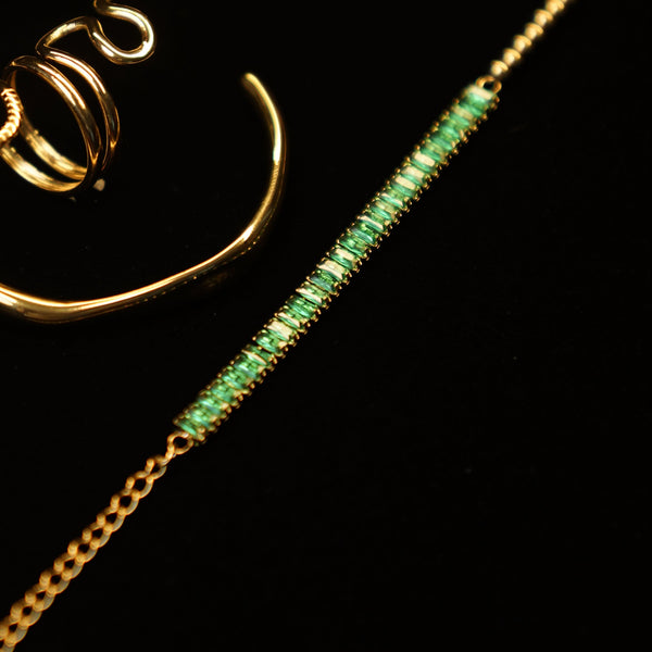 VB Medusa—Gaze of Stone Choker Necklace Set