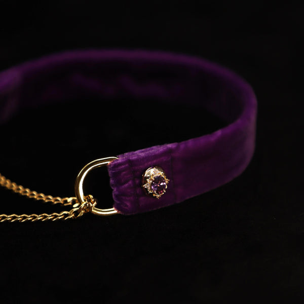 The Elf's Enchanted Choker