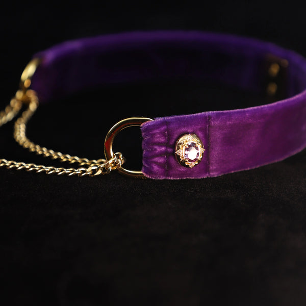 The Elf's Enchanted Choker