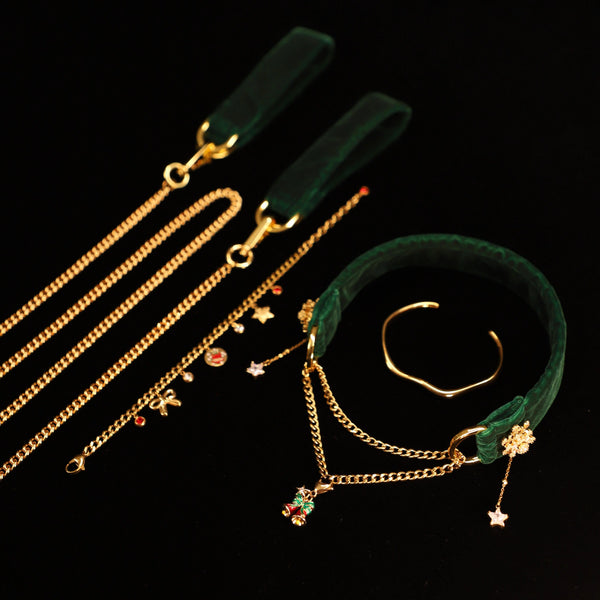 The Grinch's Heart Set