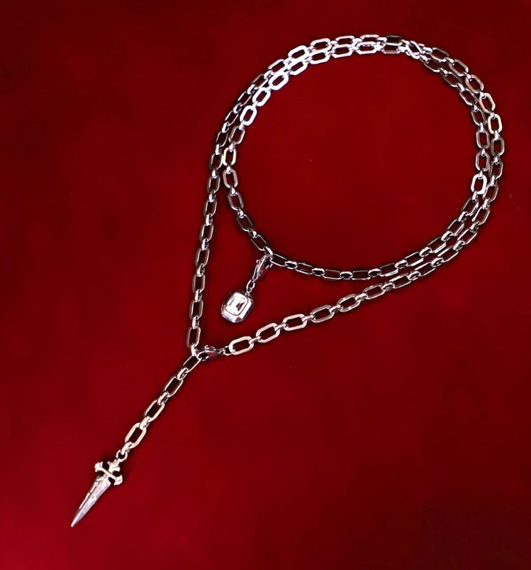The Yule Blade Chain