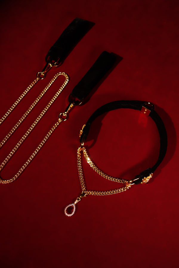 ONYX WIDOW black velvet choker with matching cuffs