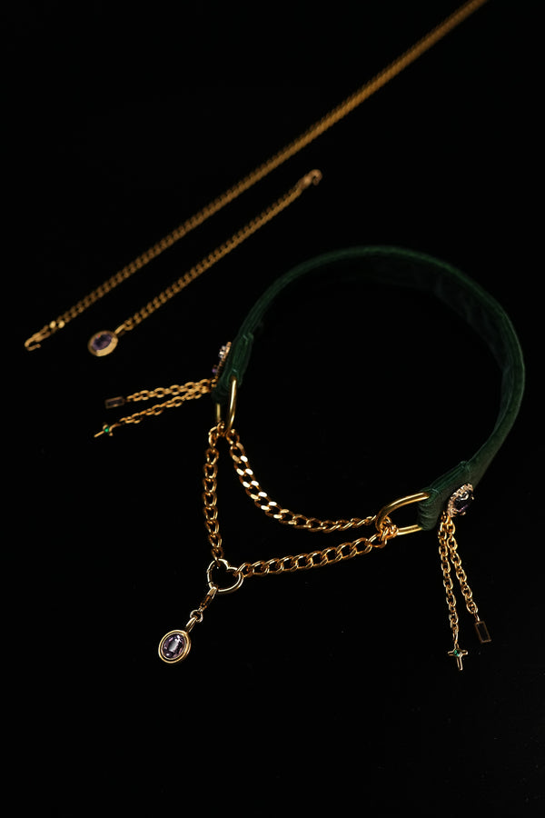 Full modular forest green velvet choker layout